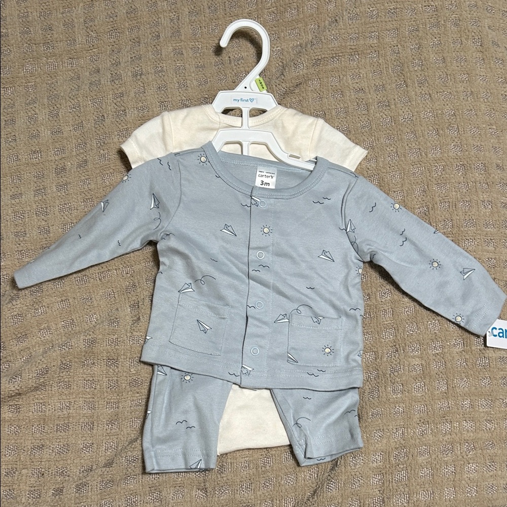 Carter's 3 piece set. NWT